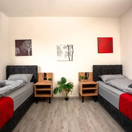 Serviceroom24 - Apartment 4 In Herten Wlan - Smart-Tv - 24-7 Check-In Und Kueche Esterno foto