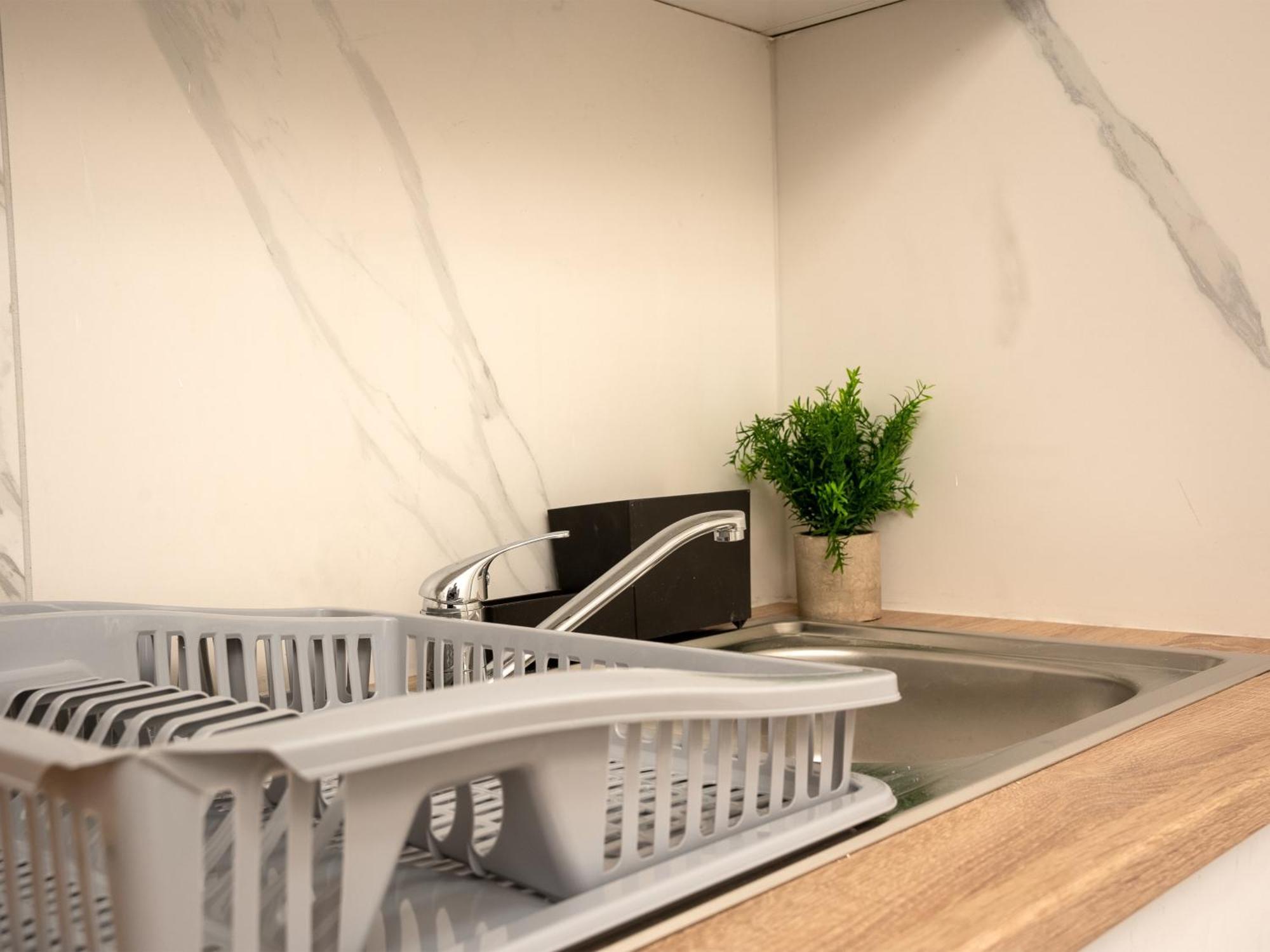 Serviceroom24 - Apartment 4 In Herten Wlan - Smart-Tv - 24-7 Check-In Und Kueche Esterno foto