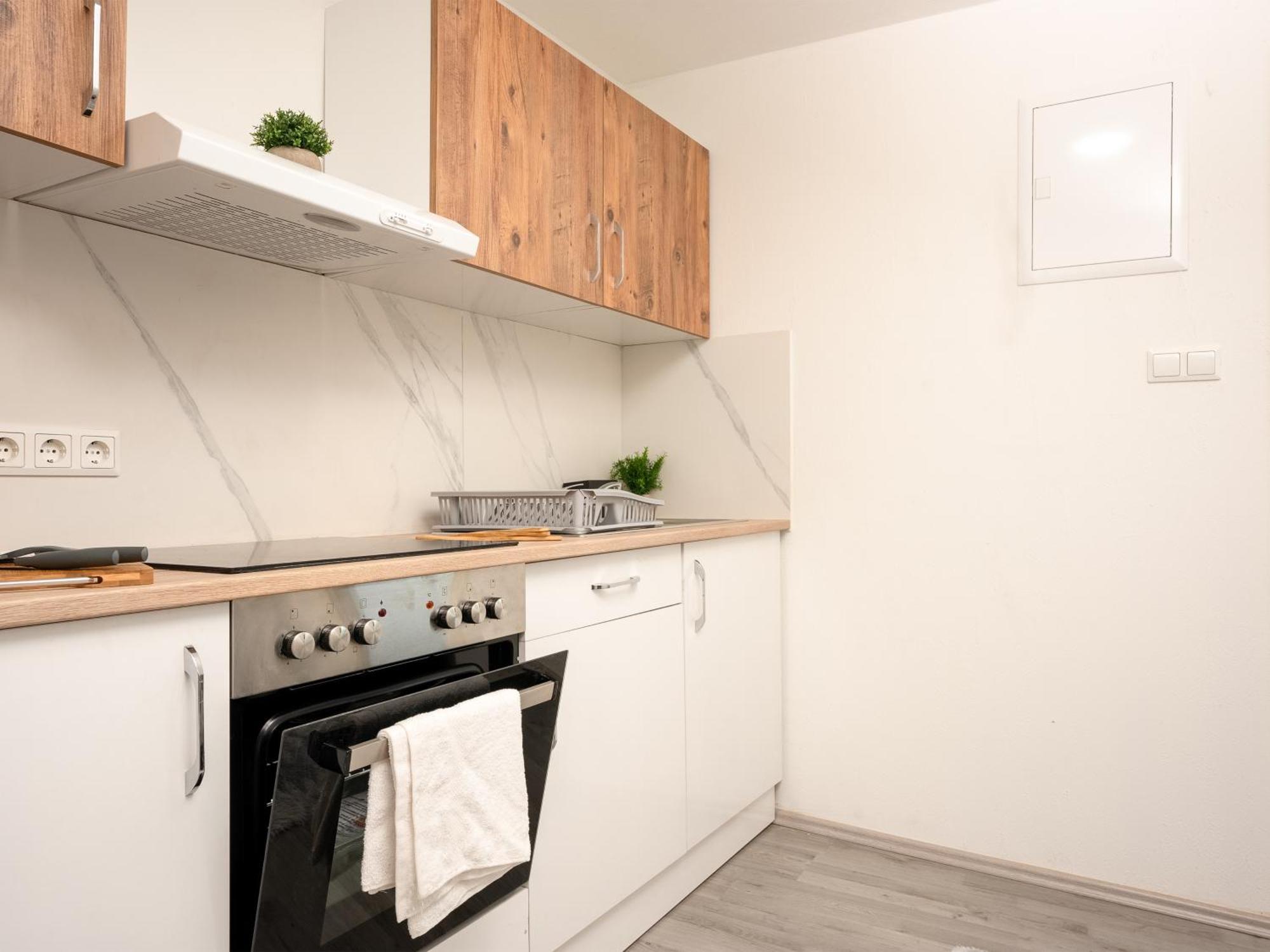 Serviceroom24 - Apartment 4 In Herten Wlan - Smart-Tv - 24-7 Check-In Und Kueche Esterno foto